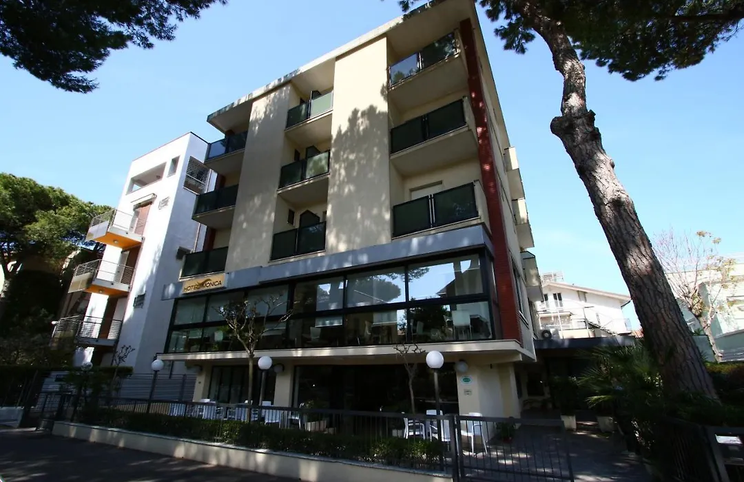 Hotel Monica-1
