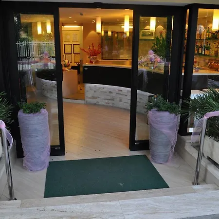 Hotel Monica-2
